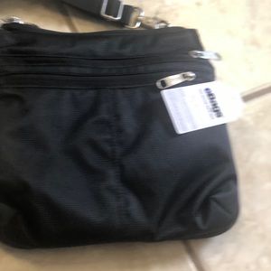 Ebags Villa Crossbody 2.0 RFID Black New!